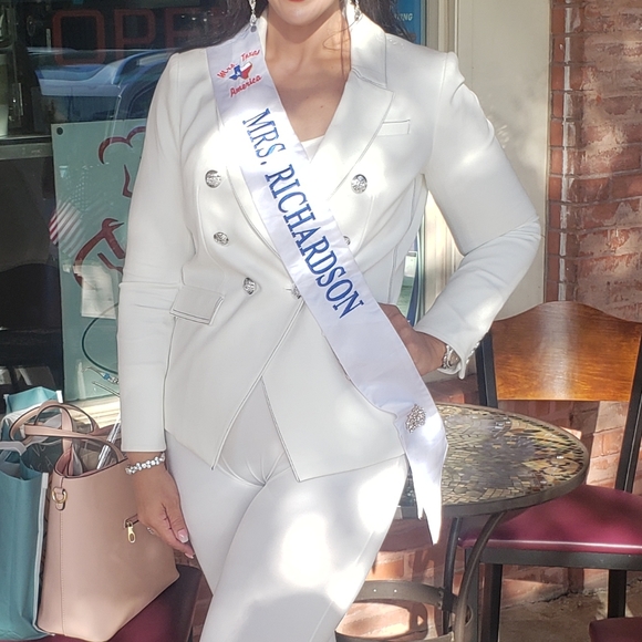 Tahari Blazer - Picture 1 of 1